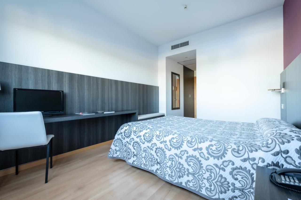 Hotel Abades Via Norte Miranda de Ebro Exterior photo